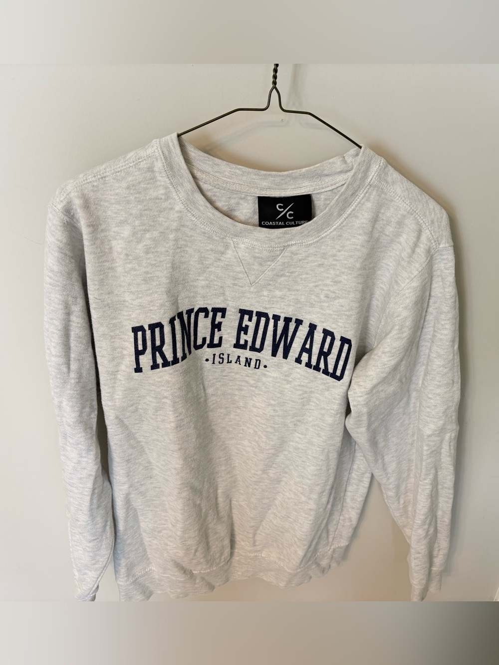 Prince Edward Island Crewneck Sweatshirt - Light Gray